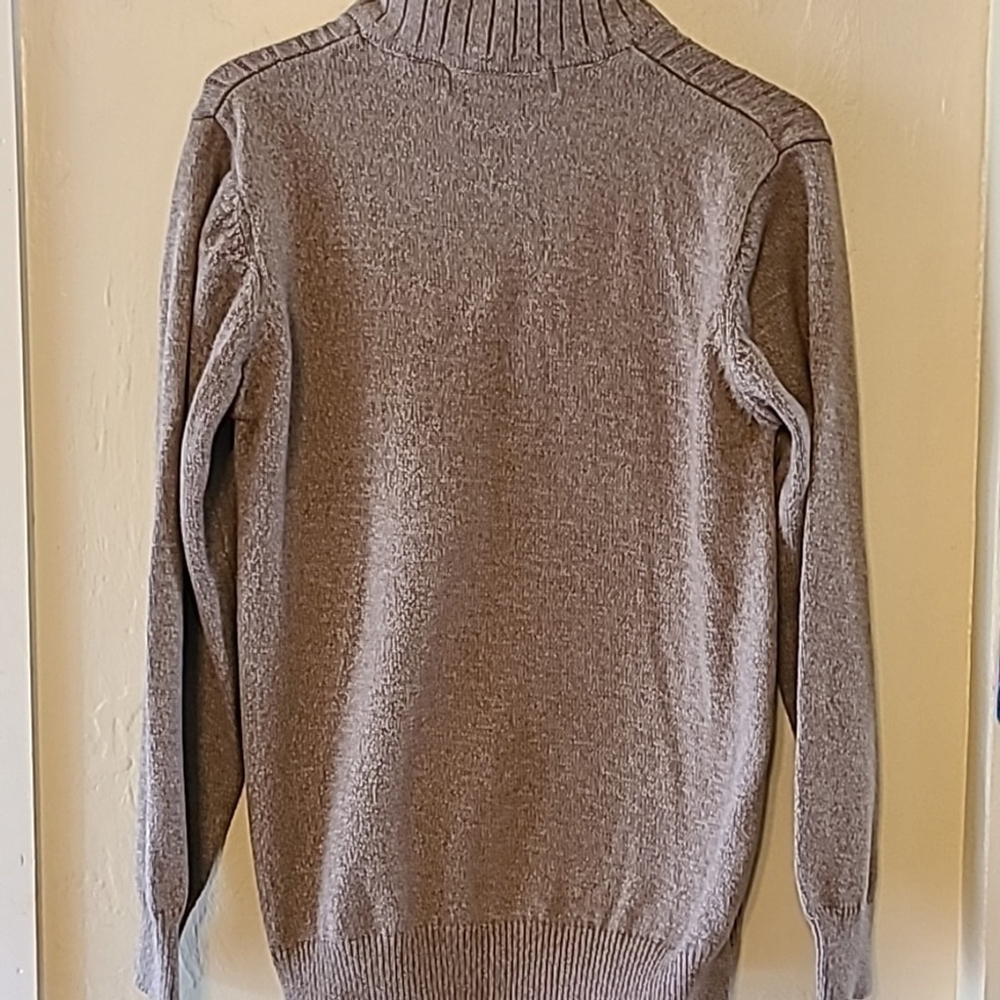Oscar De LA Renta men's Sherpa collar sweater. Size M. Tan Henley knit.(#592) - Picture 13 of 13